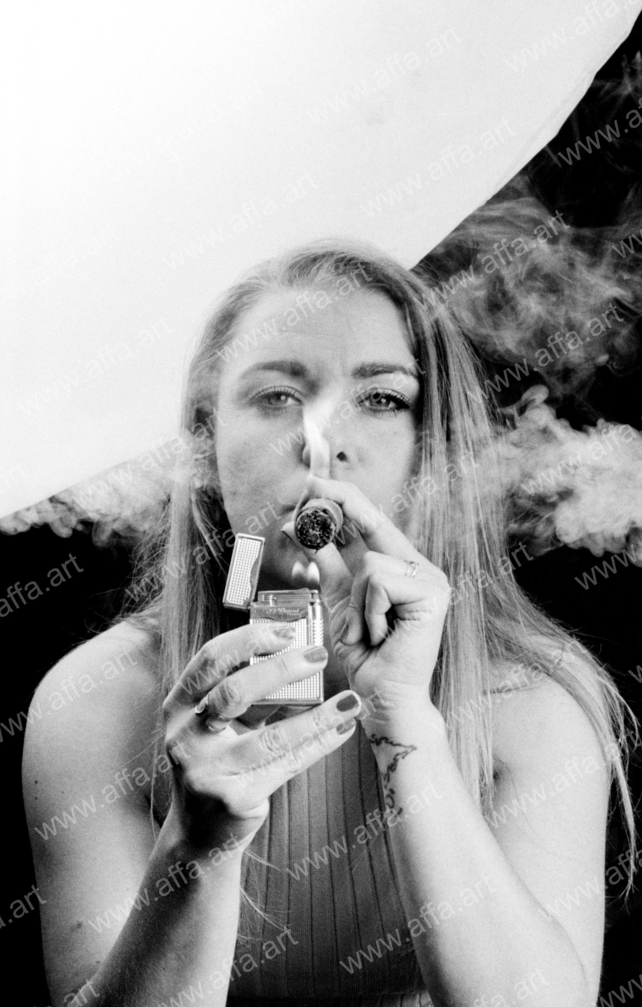 Cigar Girl Photography